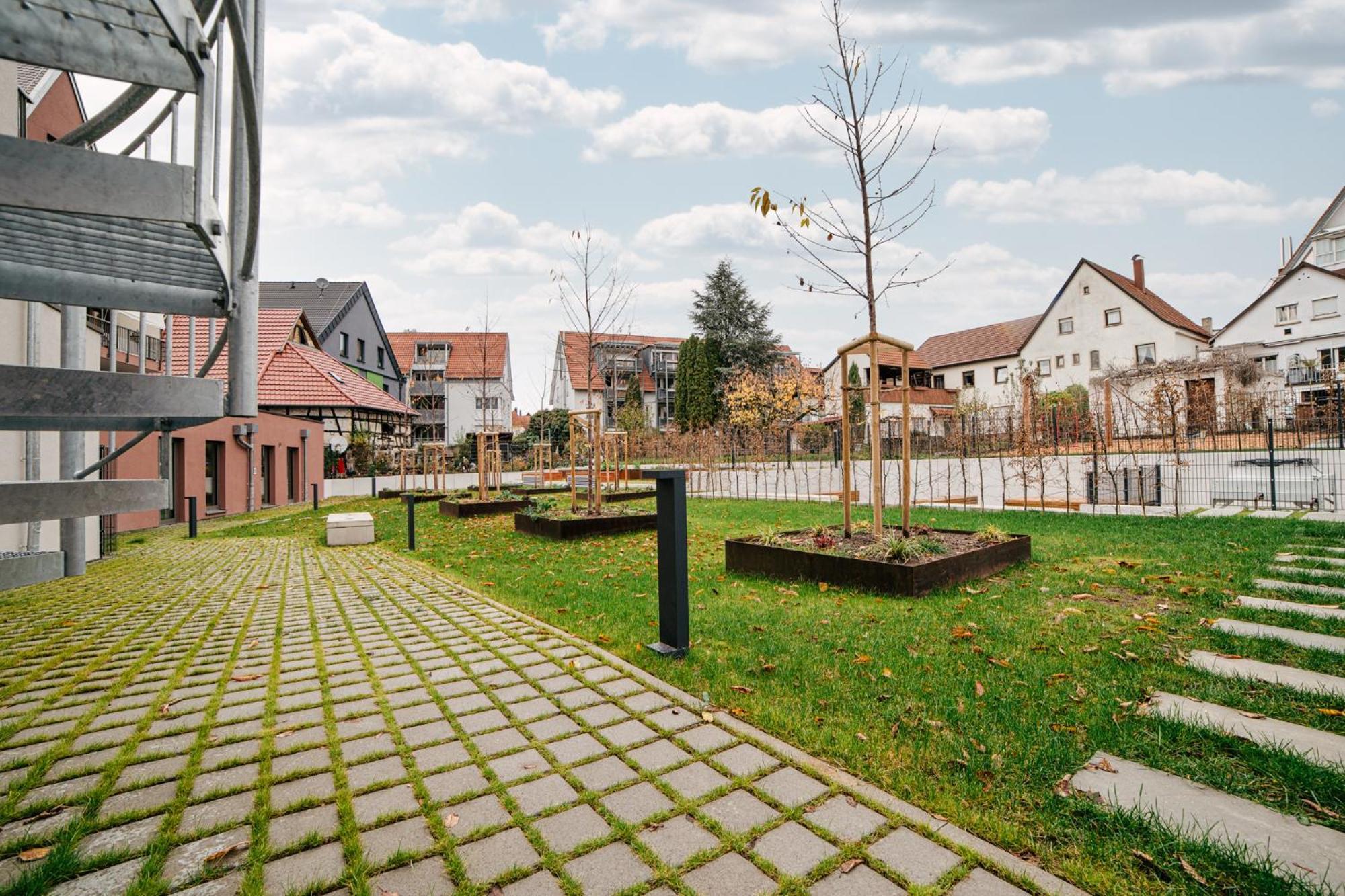 Zentrahome - Balkon Outlet Zentral Smarttv Business Metzingen  Luaran gambar